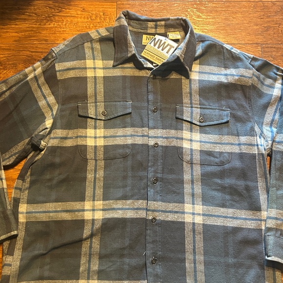 Northwest Territory Gray and Blue Plaid Button Down Shirt size XLarge NWT - Picture 4 of 7